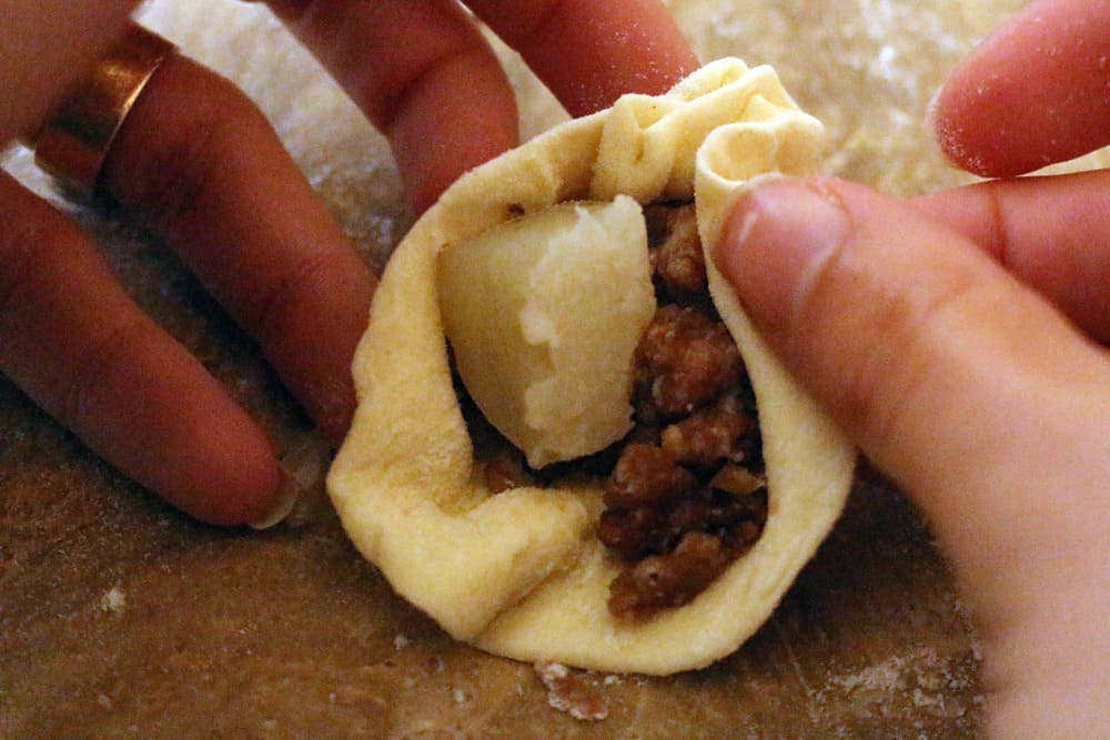 Ravioli cinesi al vapore ripieni di zuppa (Xiao Long Bao)